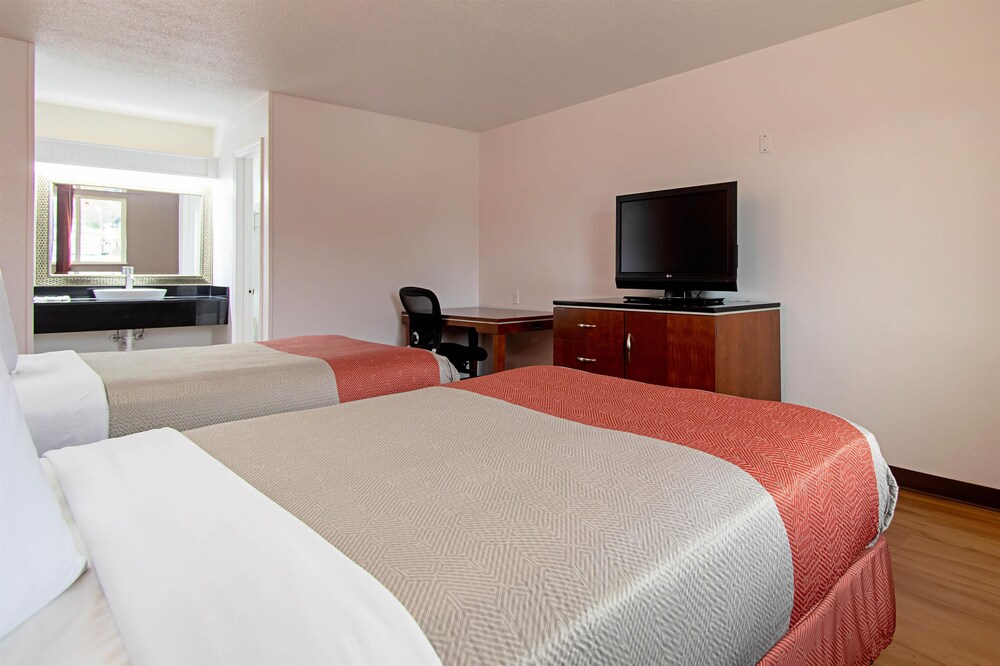 Motel6 Alma, AR 30/60