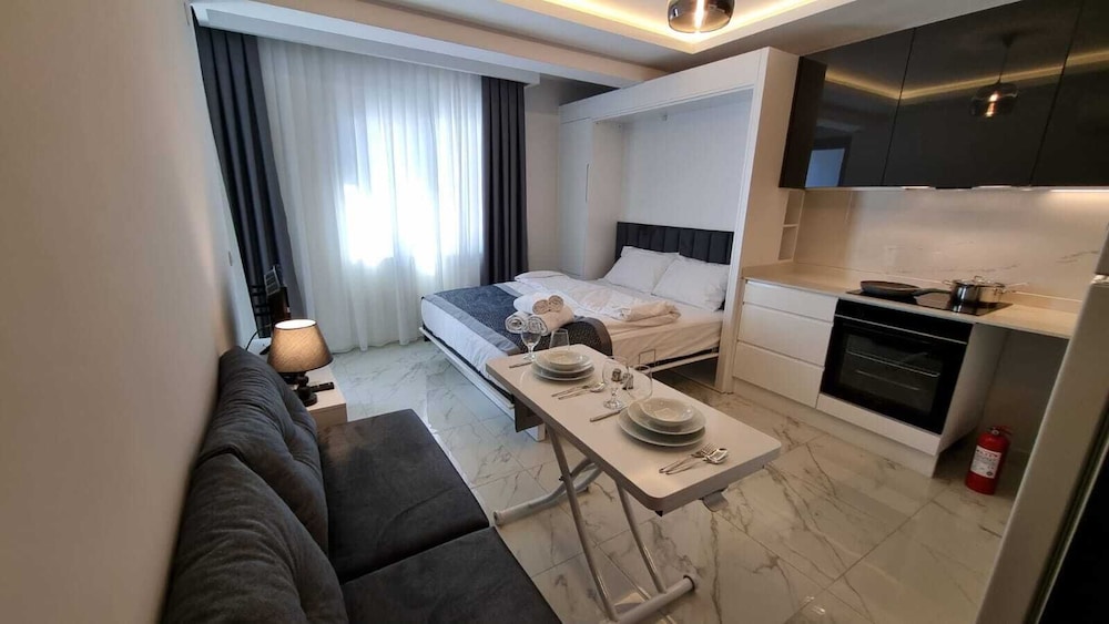 Cleopatra Tac Hotel 17/52