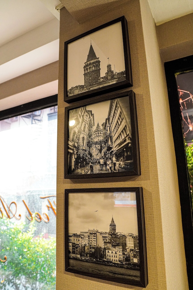B Guest Hotel photo5