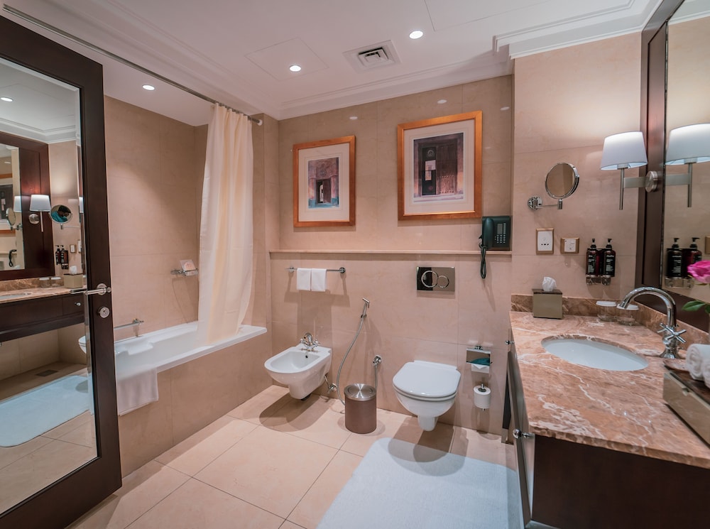 Millennium Hotel Doha 36/90