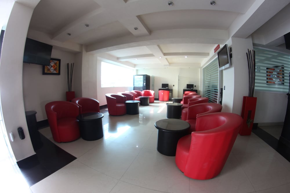 Portonovo Plaza Puerto Vallarta 42/46