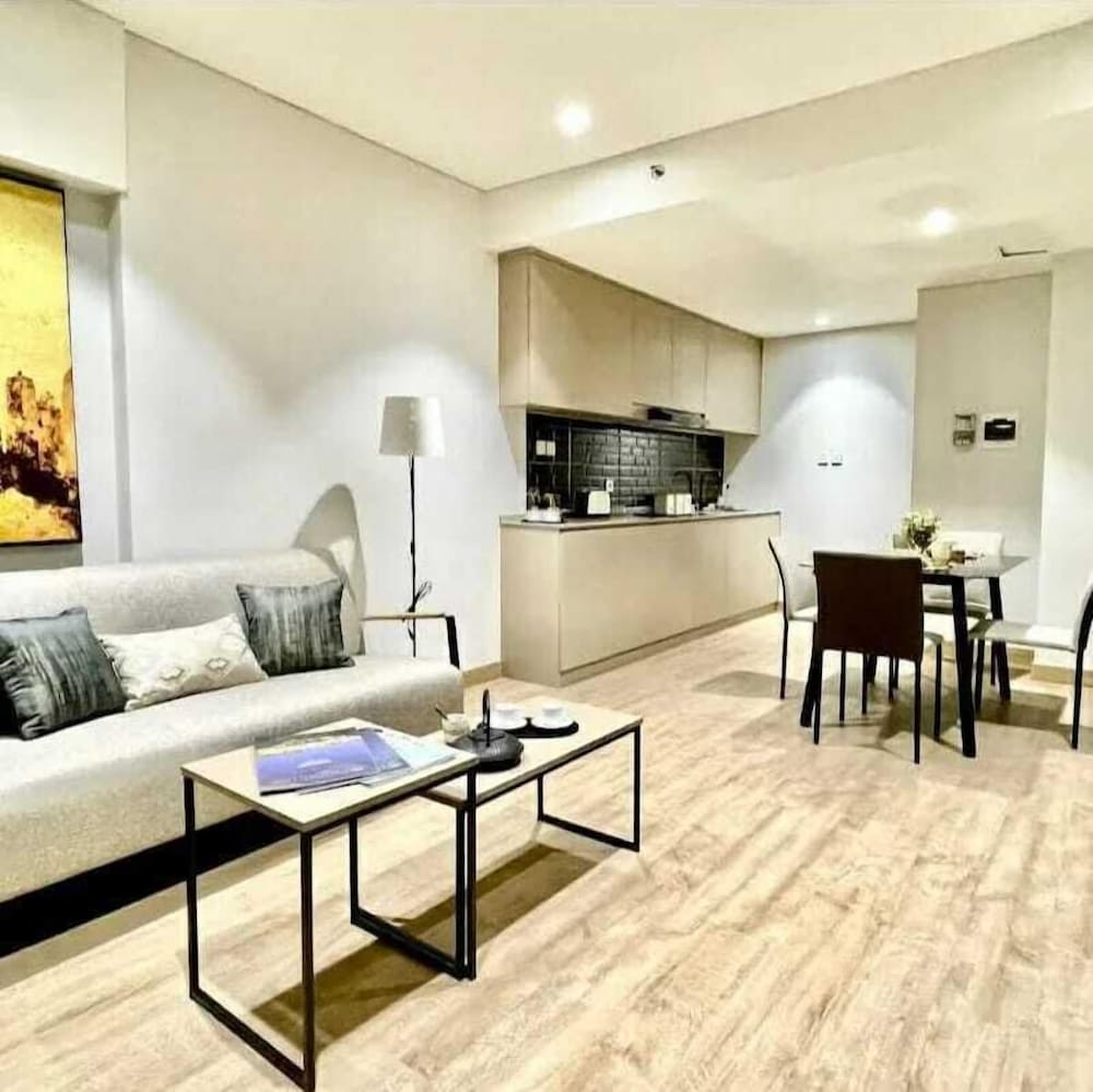 The Day Residence 20/33