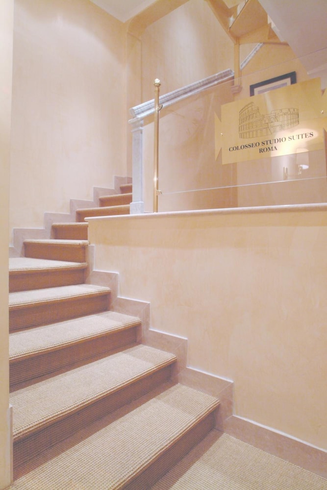 COLOSSEO STUDIO SUITES 12/17