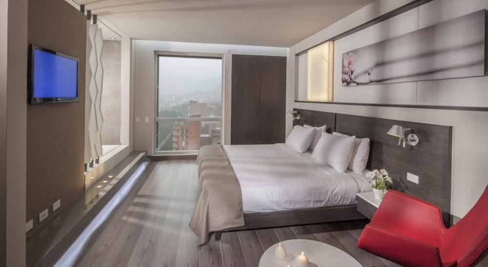 Inntu Hotel 12/40