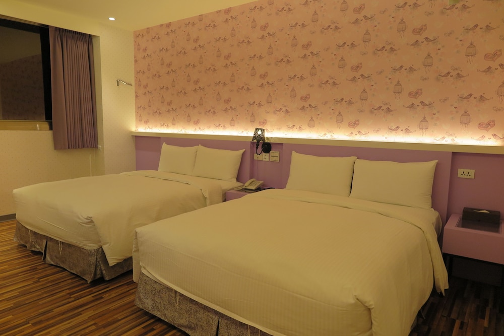 191 Hotel 23/62