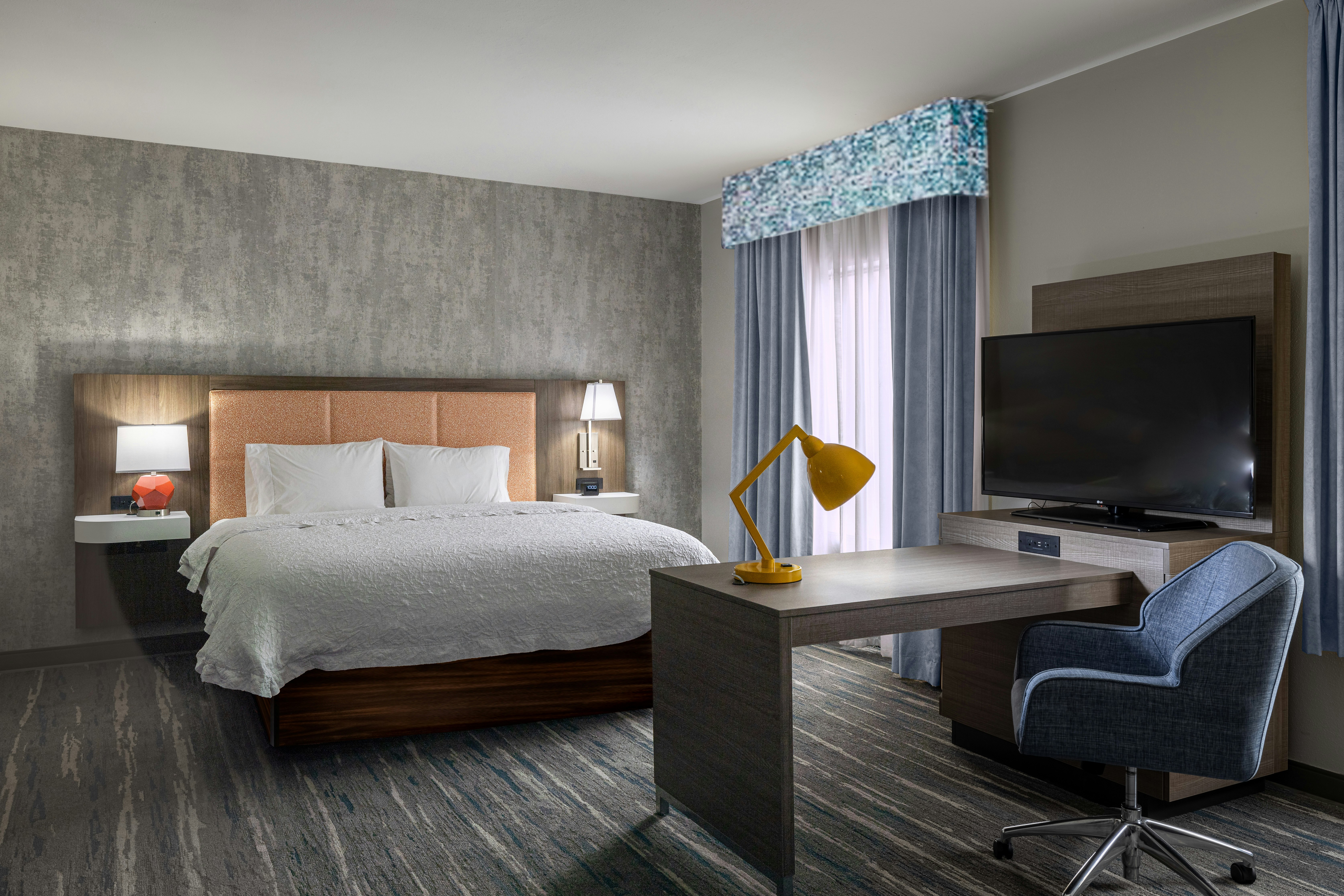 STUDIO, SUITE, KING BED
