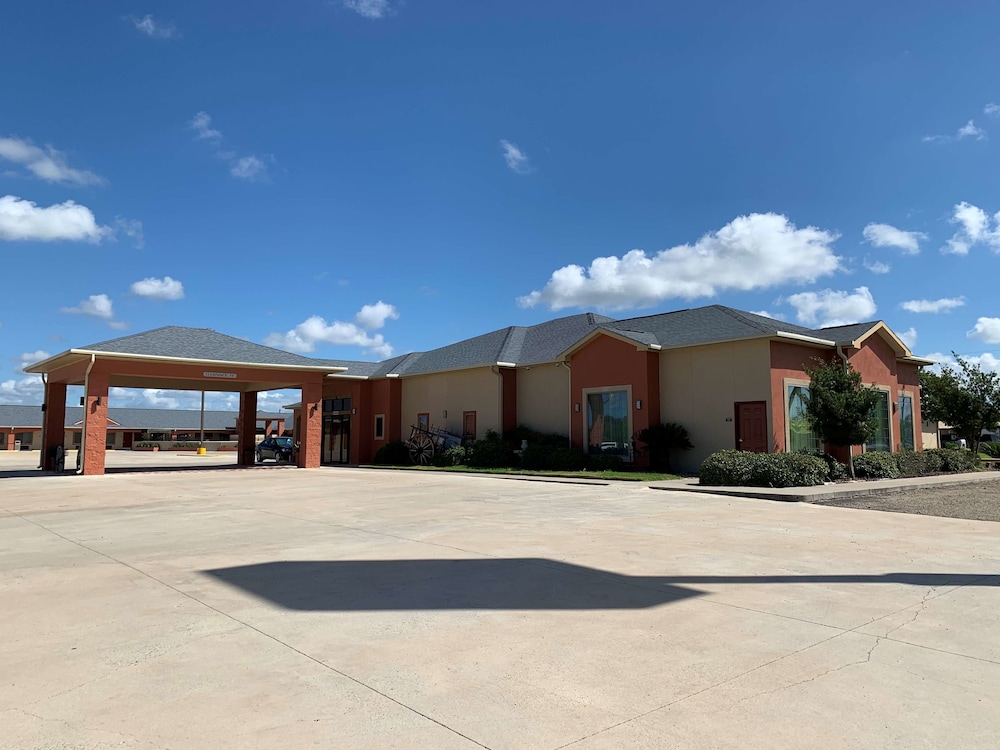 Best Western Windwood Inn & Suites 5/36