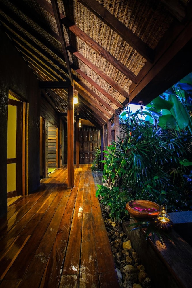 Azalea Village Wellness Resort 30/69
