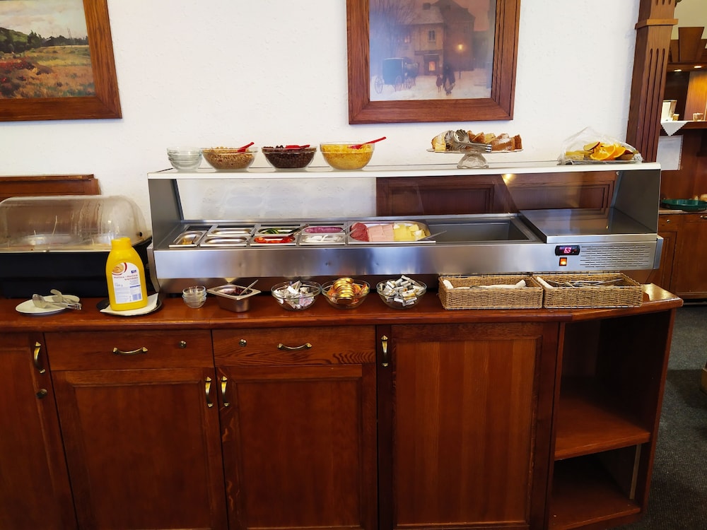 Hotel Maria 7/50