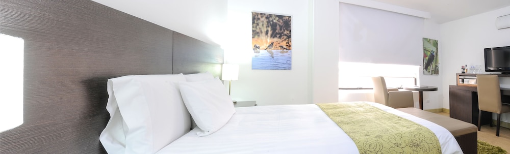 Hotel Parque 97 Suites 24/64