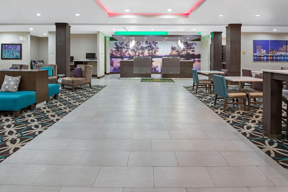 La Quinta Inn And Suites By Wyndham Lake Charles - Westlake 7/45