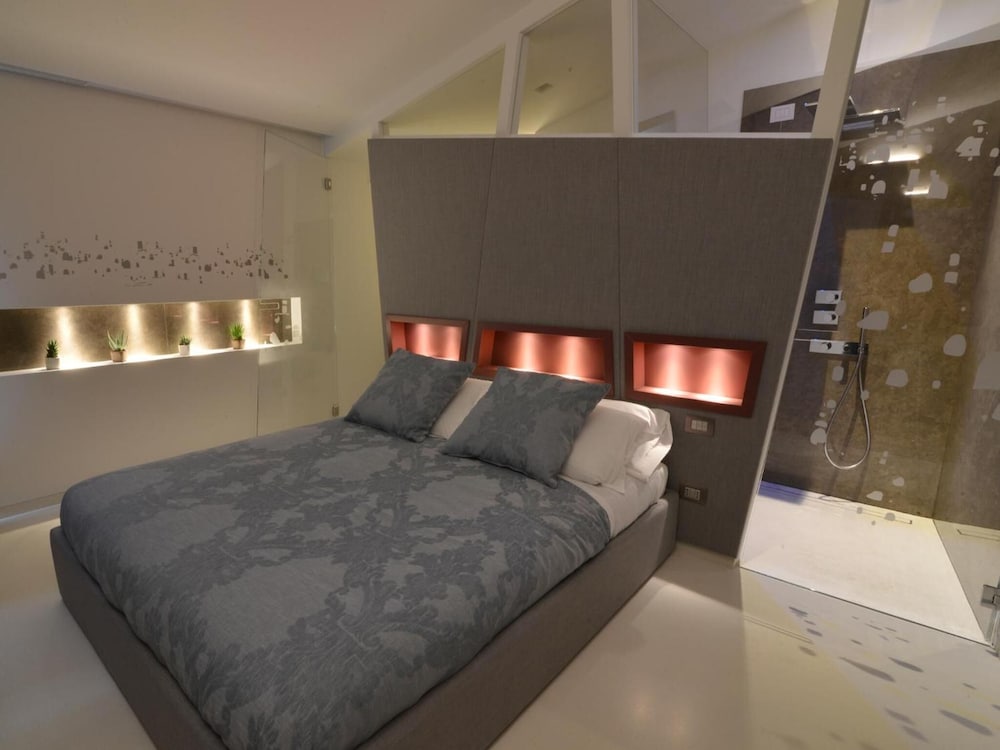 Residenza Del Monaco Bianco 15/50