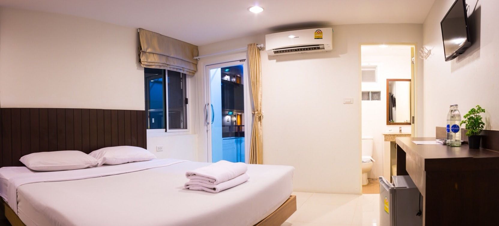 BUDGET, DOUBLE BED