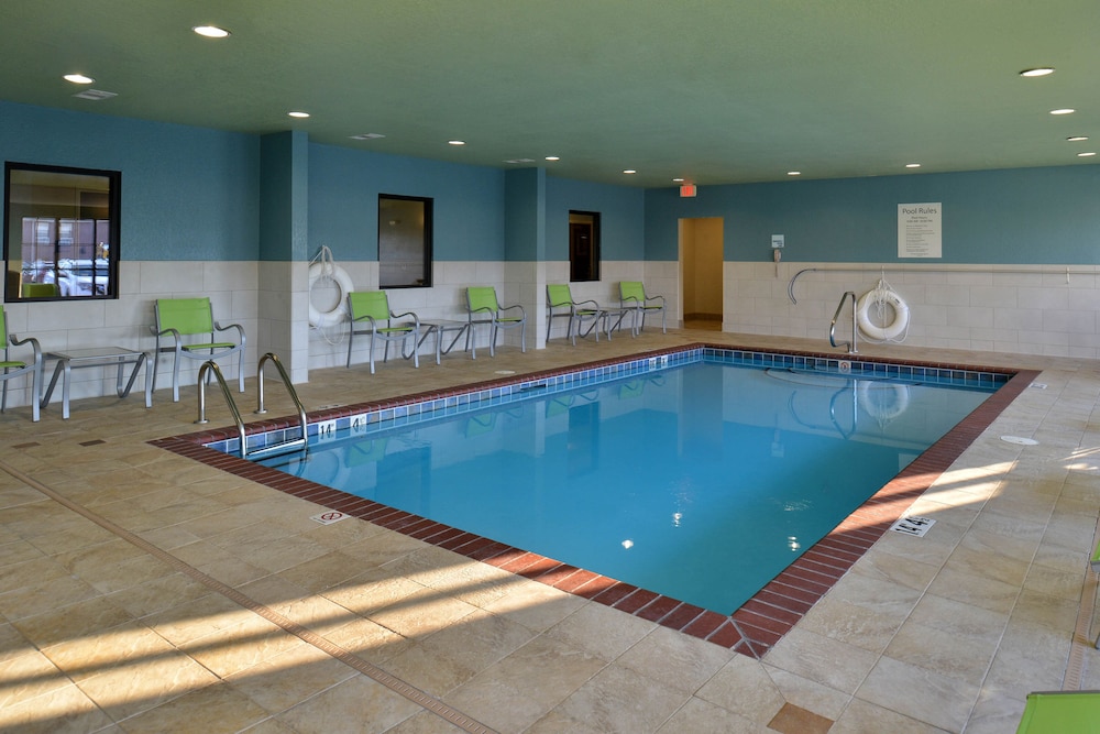 swimming pool spa