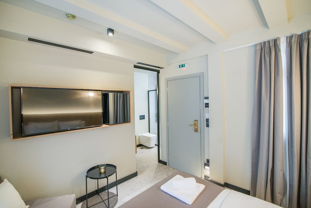 Metis Urbane Living Spaces 19/50