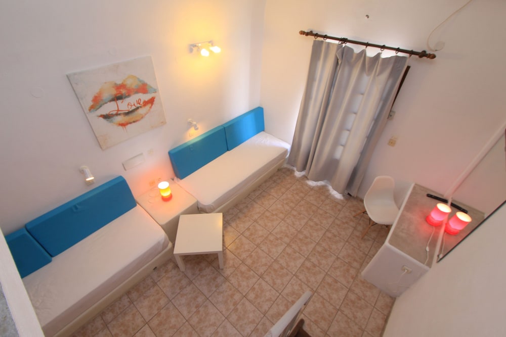Iliada Hotel Santorini 40/63