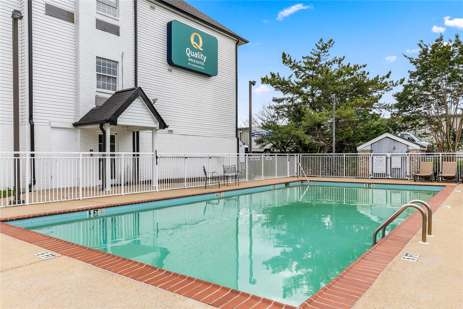 Quality Inn & Suites Nashville - Bellevue 6/14