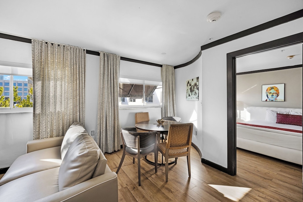 Metropole Suites South Beach 50/77