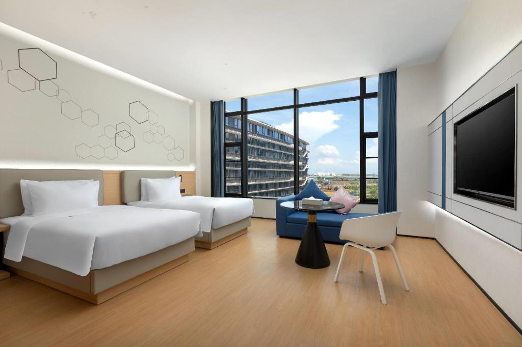 Microtel by Wyndham Haikou Meilan International Airport 10/27