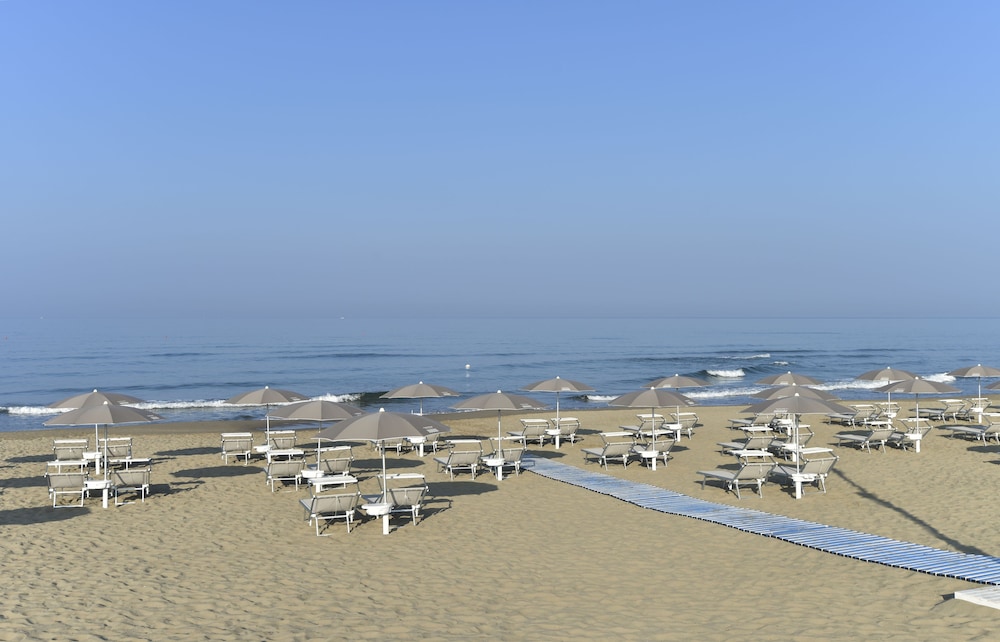 Paestum Inn Beach Resort 55/69