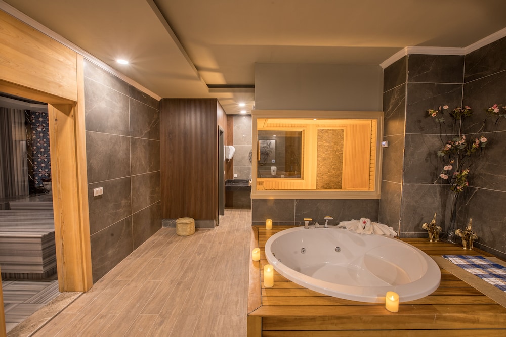Maxeria Blue Didyma Hotel 68/68