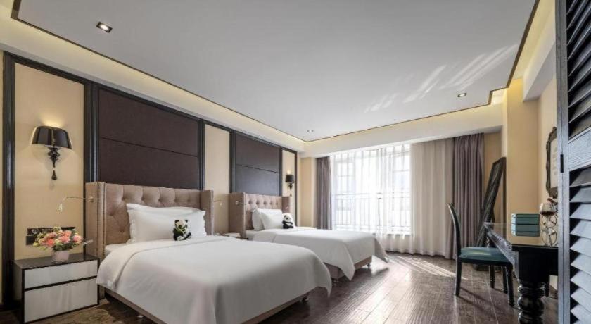 Xana Hotelle (Chengdu East Railway Station Kaide Plaza) 43/50