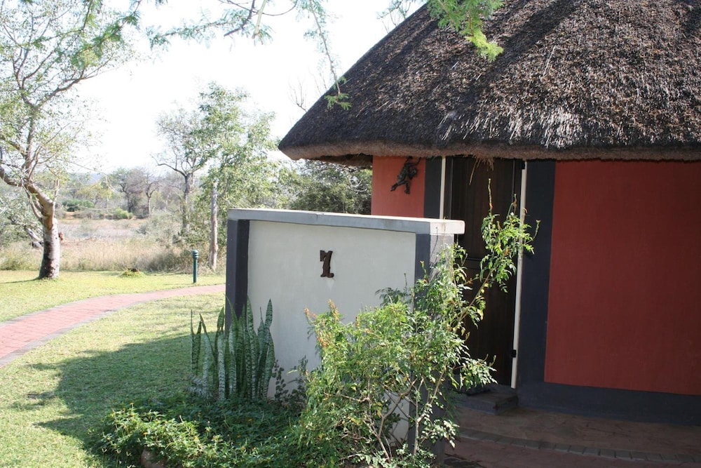 Mohlabetsi Safari Lodge 3/50