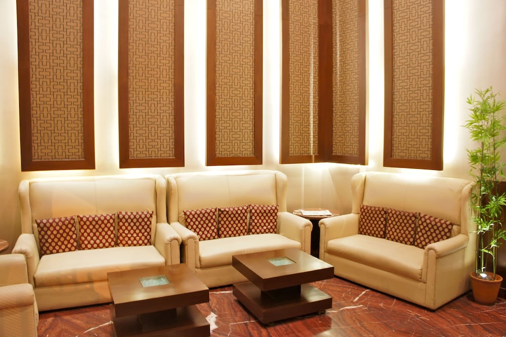 HOTEL SURYA PLAZA 20/46