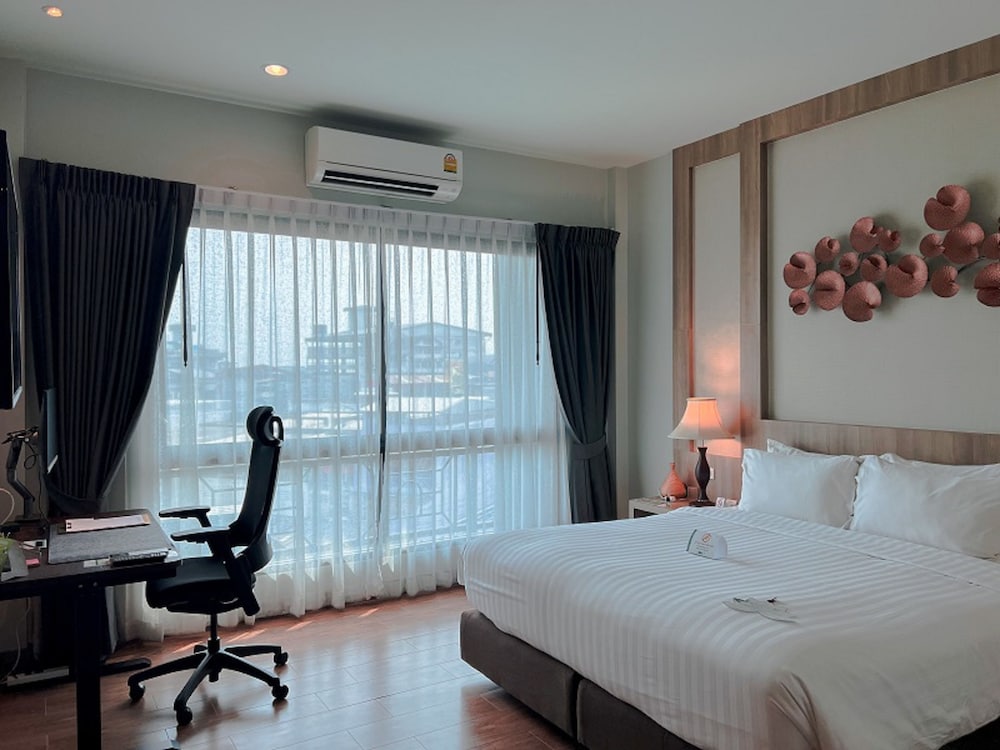 Civilize Hotel 16/64