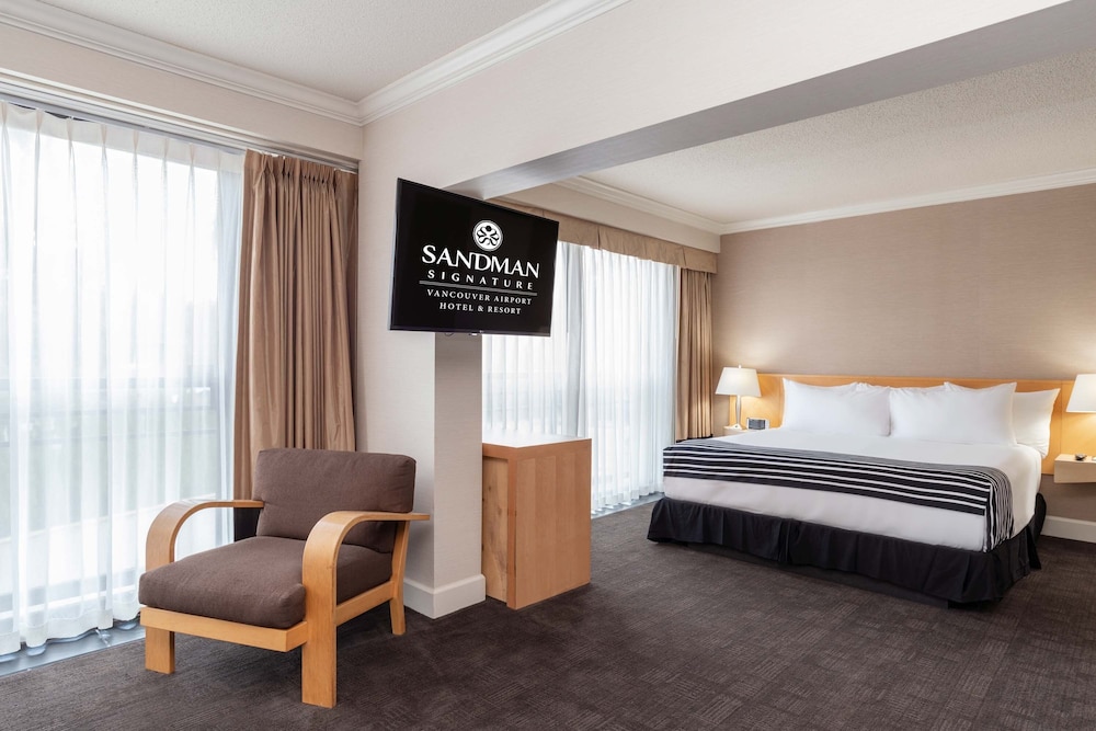 Sandman Signature Vancouver Airport Hotel 22/77