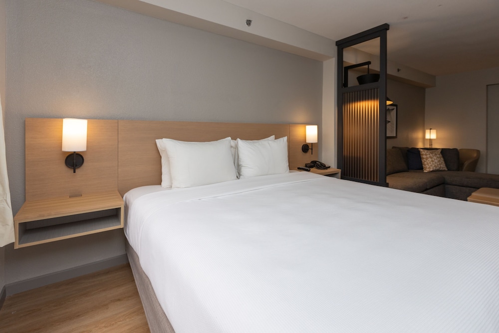 Hyatt Place Atlanta/Alpharetta/North Point Mall 22/59