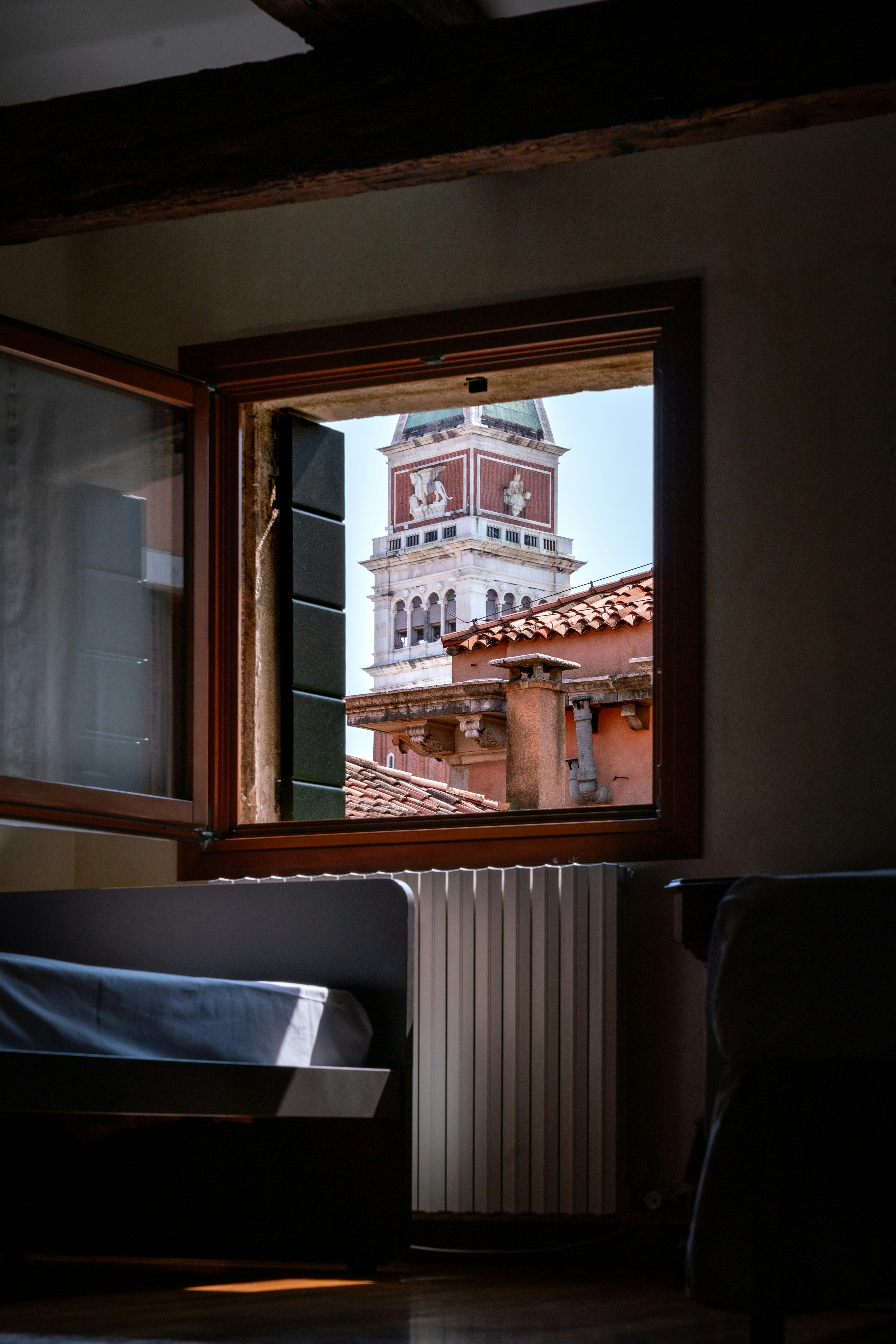Palazzo San Luca 11/83