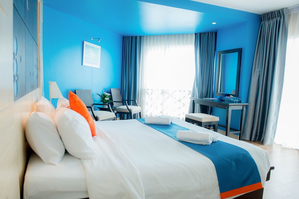 Sea Breeze Jomtien Resort 3/23