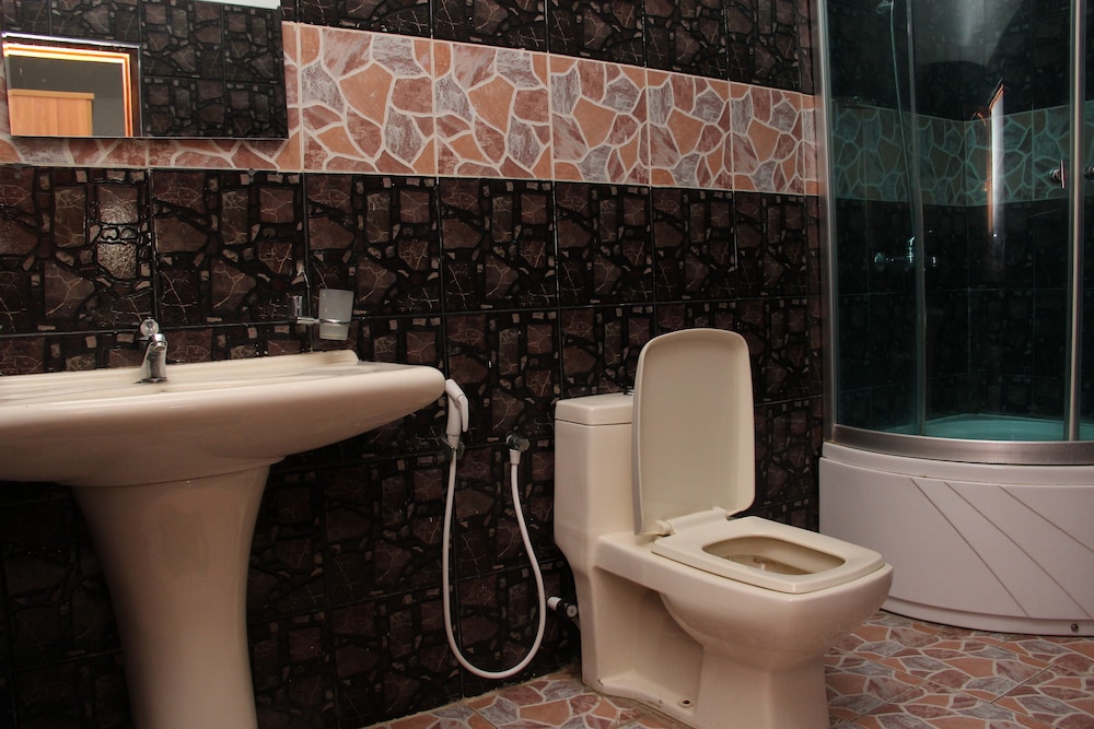 Shanith Guesthouse 49/50