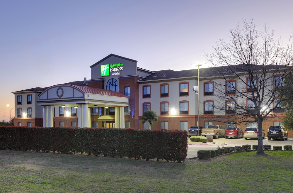 Holiday Inn Express Hotel And Suites Burleson Ft Worth 4/65