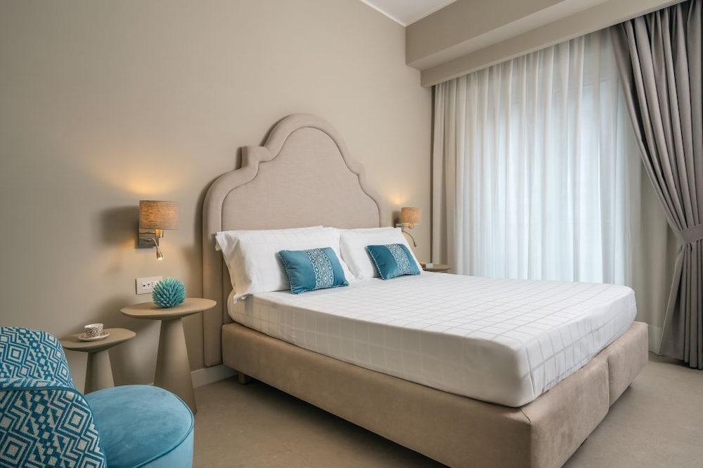 Hotel Capri 7/50