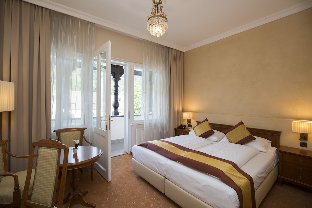 SACHER BADEN 24/67