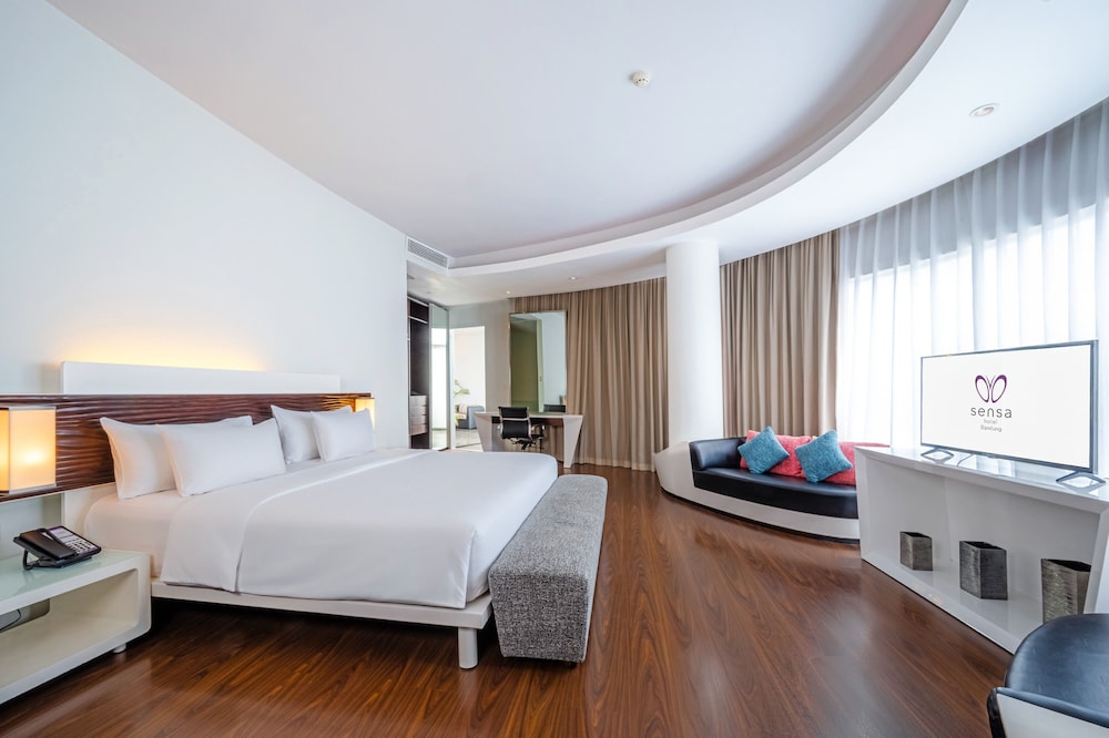 SENSA, SUITE