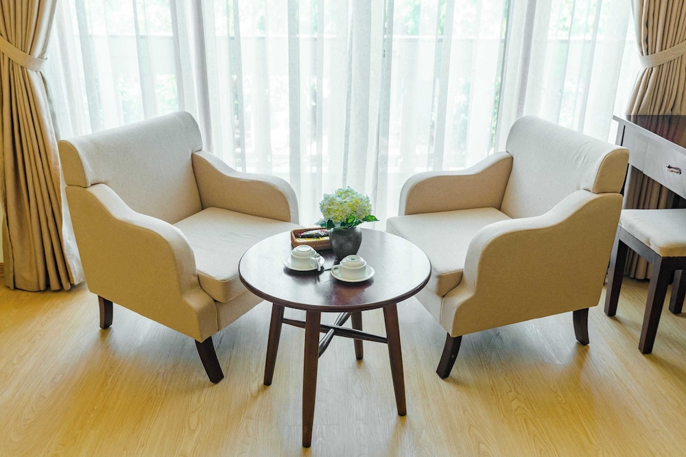 Le Pavillon Villa 35/50