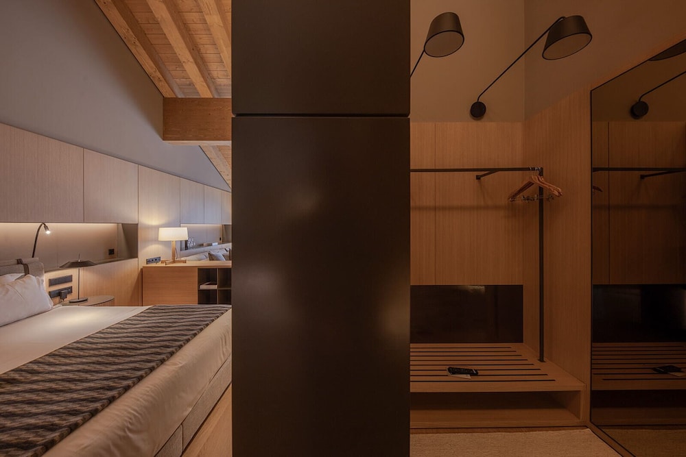 The Blackpine Hotel, Small Luxury Hotels 23/46