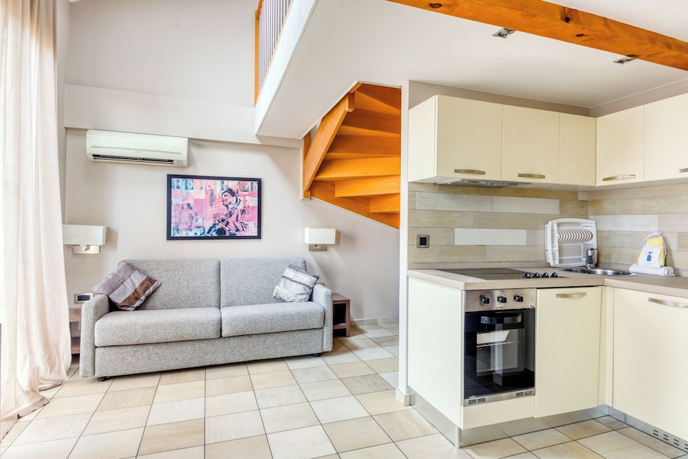 Residence La Villa d Elsa 50/76