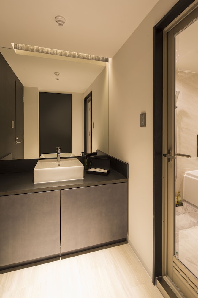Hotel The Grandee 40/48