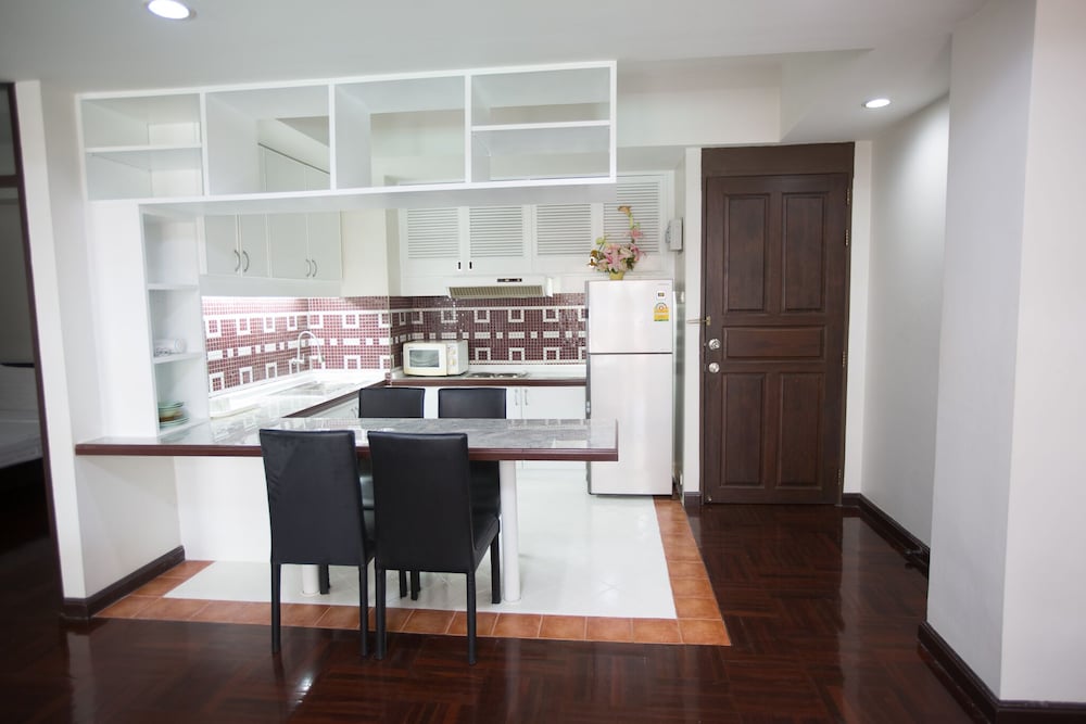 Le Vanvarothai Saladaeng Residence 40/50