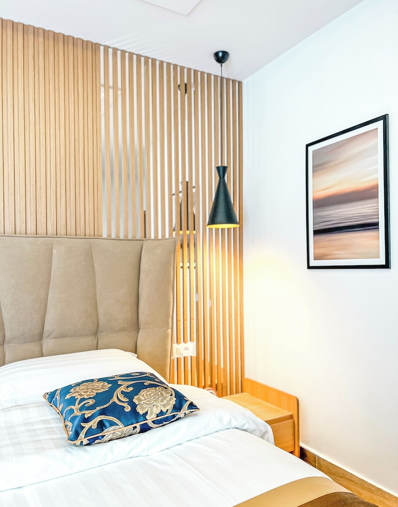 Fafa Premium Hotel 24/70