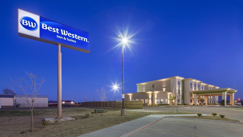 Best Western Lindsay Inn Suites 4/24