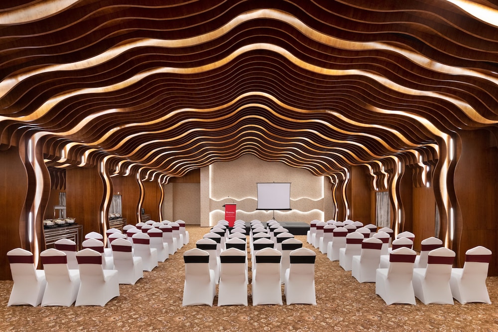 Ramada by Wyndham Gangtok Hotel & Casino Golden 45/50