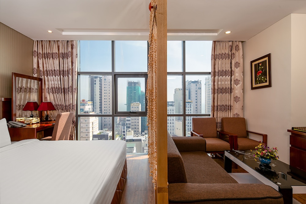 Crystal Hotel 17/31