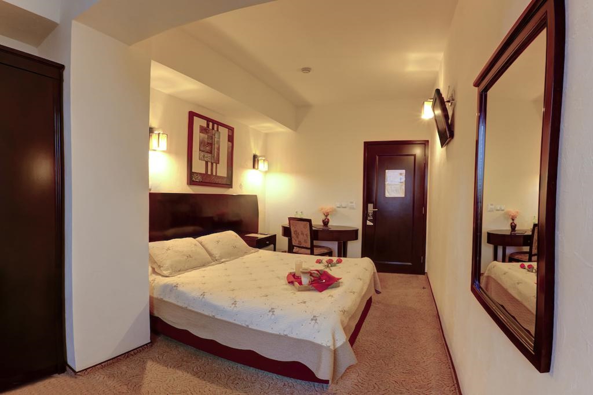 Room, Double Bed