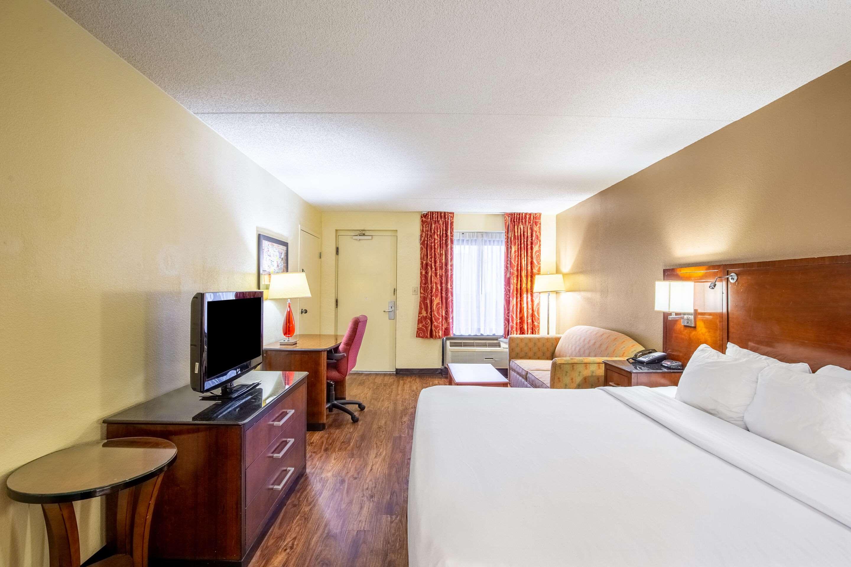 Room, Double Bed