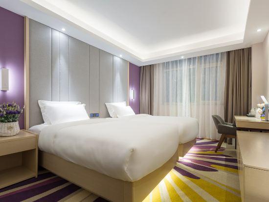 Elegant, Twin Beds